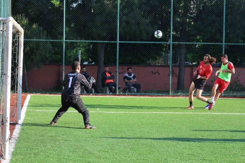 saglik kupasinda ilk duduk caldi c34dfc038c62