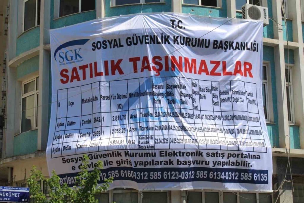 sgknin sehir merkezindeki tescilli binasi ilan panosuna dondu 763b5d5825ed