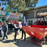 Aydın'da silajlık mısıra alternatif sorgum otu 3 silajlik misira alternatif olan sorgum otu ureticilere dagitildi 10682c8f38de