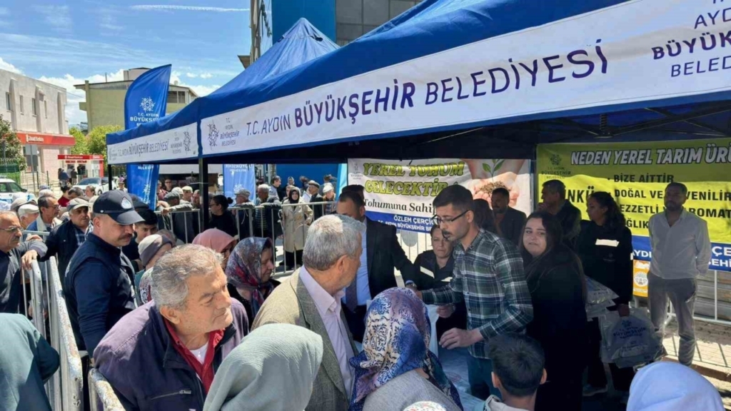 sultanhisar ve buharkentte binlerce fide vatandaslarla bulustu 70cb0969c61e