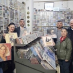 Teknolojiye direndi, 50 yıldır plak ve kaset satıyor