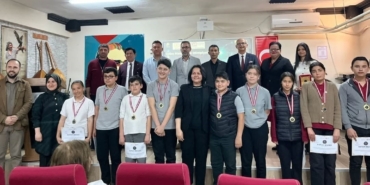 Yenipazar’da ortaokullar arası matematik olimpiyatı tamamlandı
