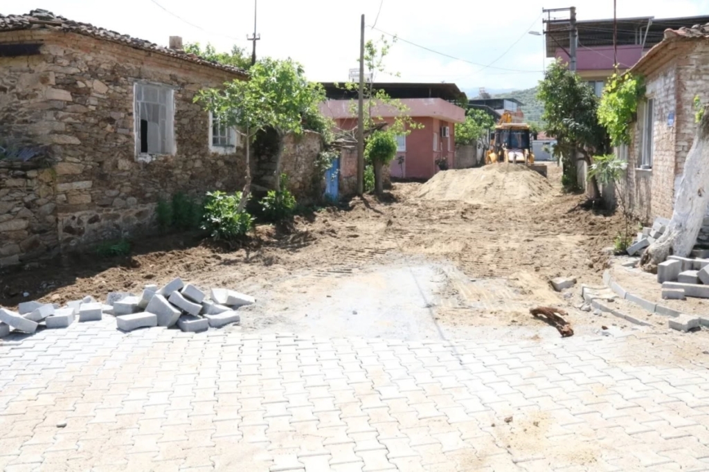 yenipazarda ustyapi atagi parke taslari yenileniyor 9b624fe9a83a