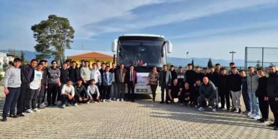 Yenipazarlı öğrenciler Çanakkale’ye uğurlandı