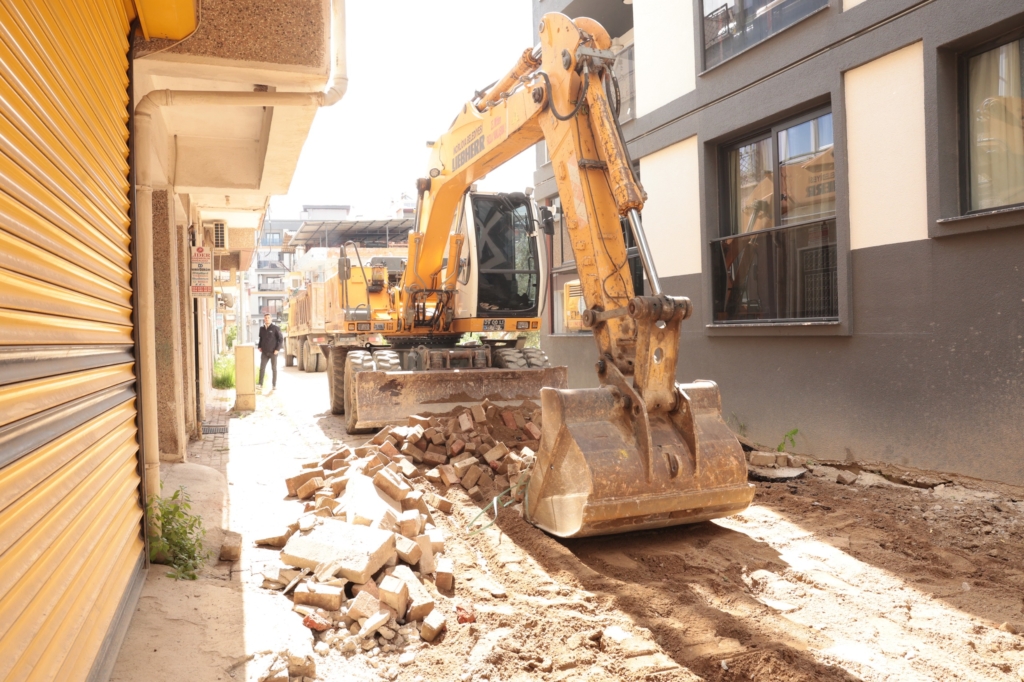 İncirliova'da dev yol hamlesi 2 1000130995
