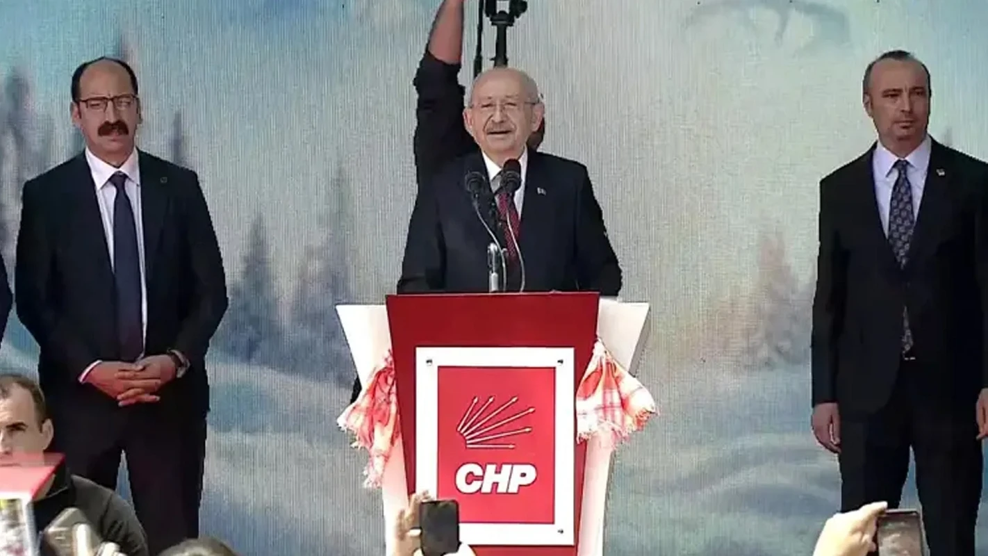 Kılıçdaroğlu: “Emanetimizi kimler pavyon masalarına meze etti?”