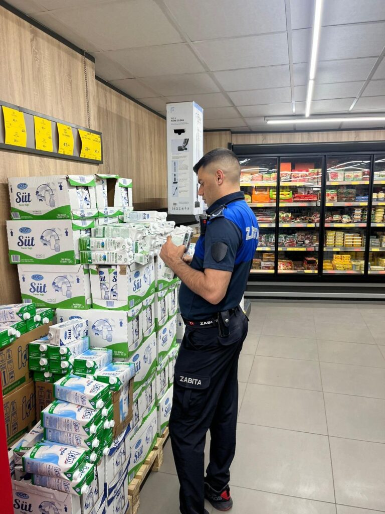 GERMENCİK BELEDİYESİNDEN BAYRAM ÖNÜ SIKI DENETİM 7 Fotograf 6 3