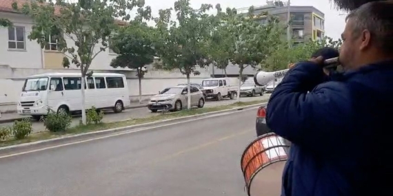 Germencik’te davul zurnalı ehliyet sınavı: Eğlenceli anlar kamerada