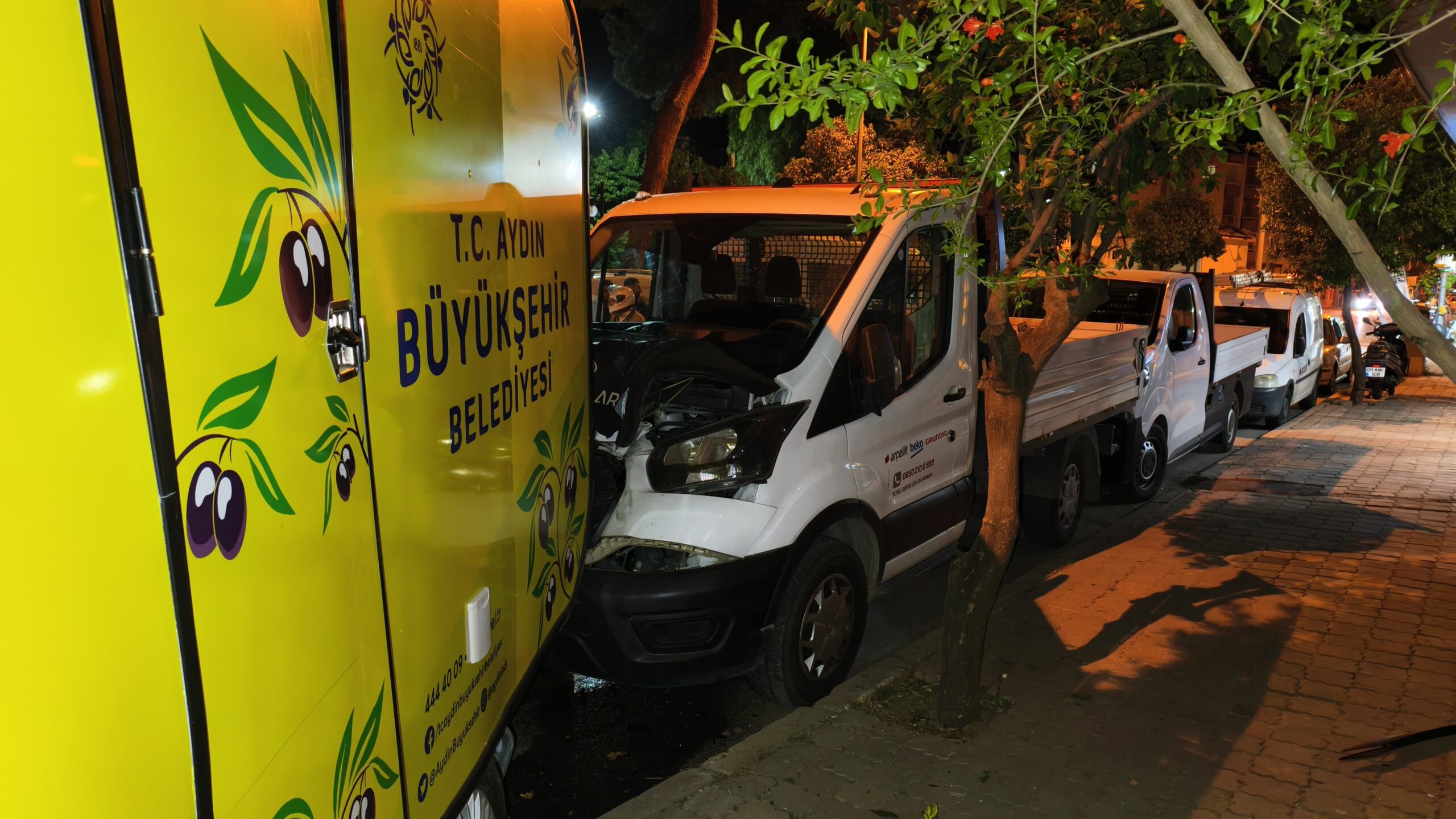Nazilli’de zincirleme kaza: Sürücü her yerde aranıyor