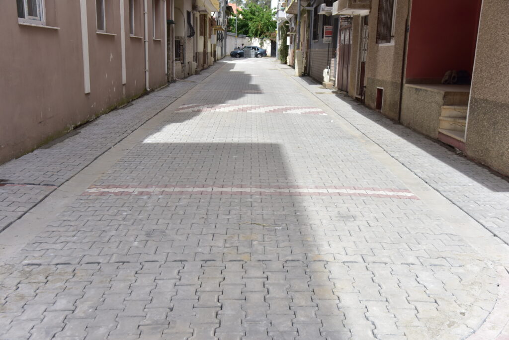 İncirliova'da Üç Mahalleyi Kapsayan Yeni Yol Hamlesi 5 Incirliovada Uc Mahalleyi Kapsayan Yeni Yol Hamlesi 3