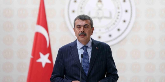 Bakan Tekin’den açıklama: Ara tatil kalkıyor