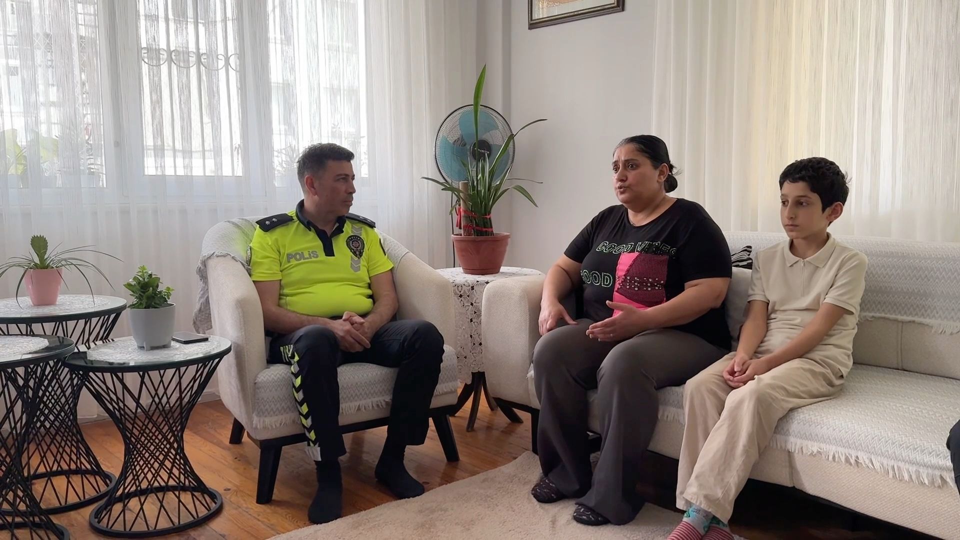 Aydın'da 3 acılı aileye ziyaret: Trafik güvenliğine dikkat çekildi 1 WhatsApp Image 2026 05 08 at 14.16.37