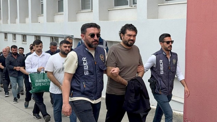 Rasim Ozan Kütahyalı tutuklandı!