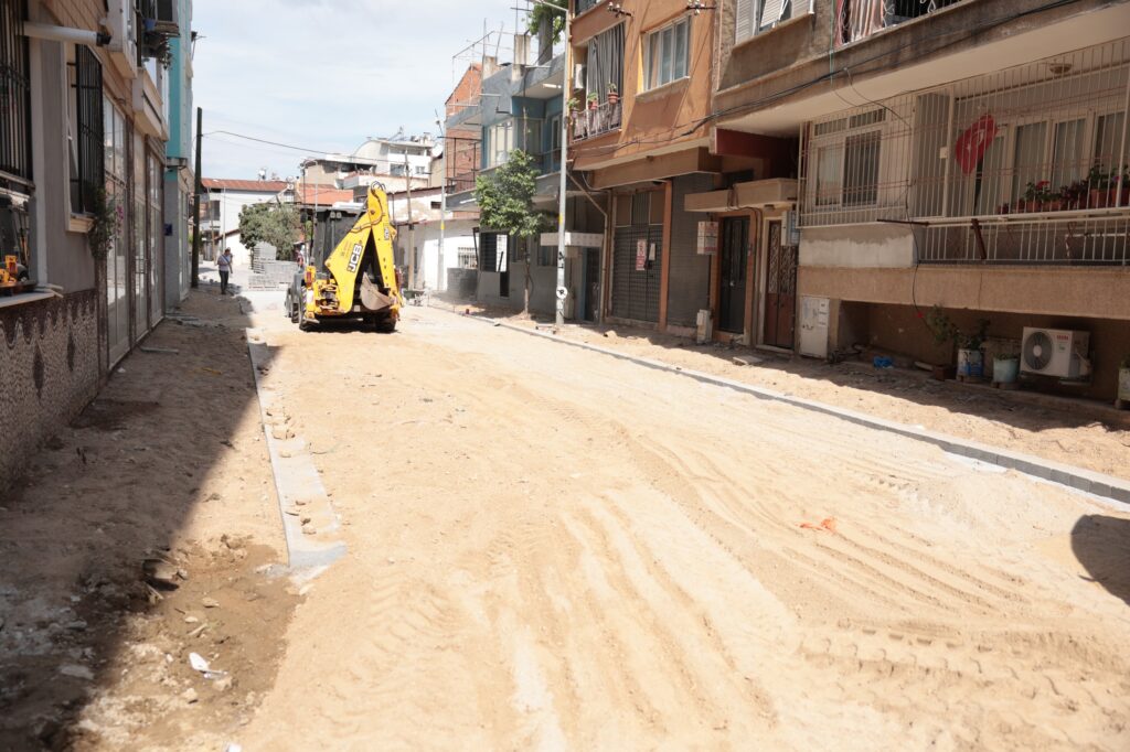 İncirliova'da yeni yollar Kurban Bayramı'na yetişecek 2 WhatsApp Image 2026 05 20 at 13.13.34