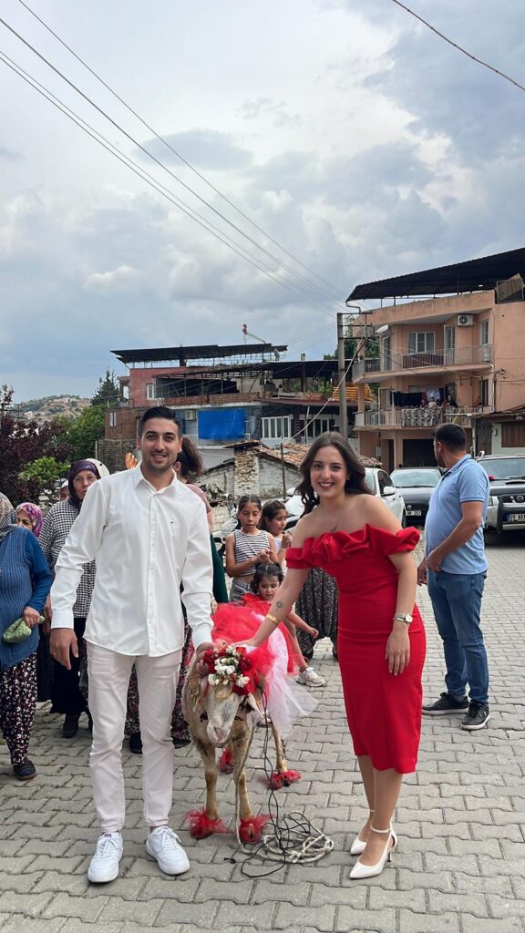 Aydın'da damat adayından nişanlısına altın bilezikli gelin koçu 2 WhatsApp Image 2026 05 23 at 17.34.21
