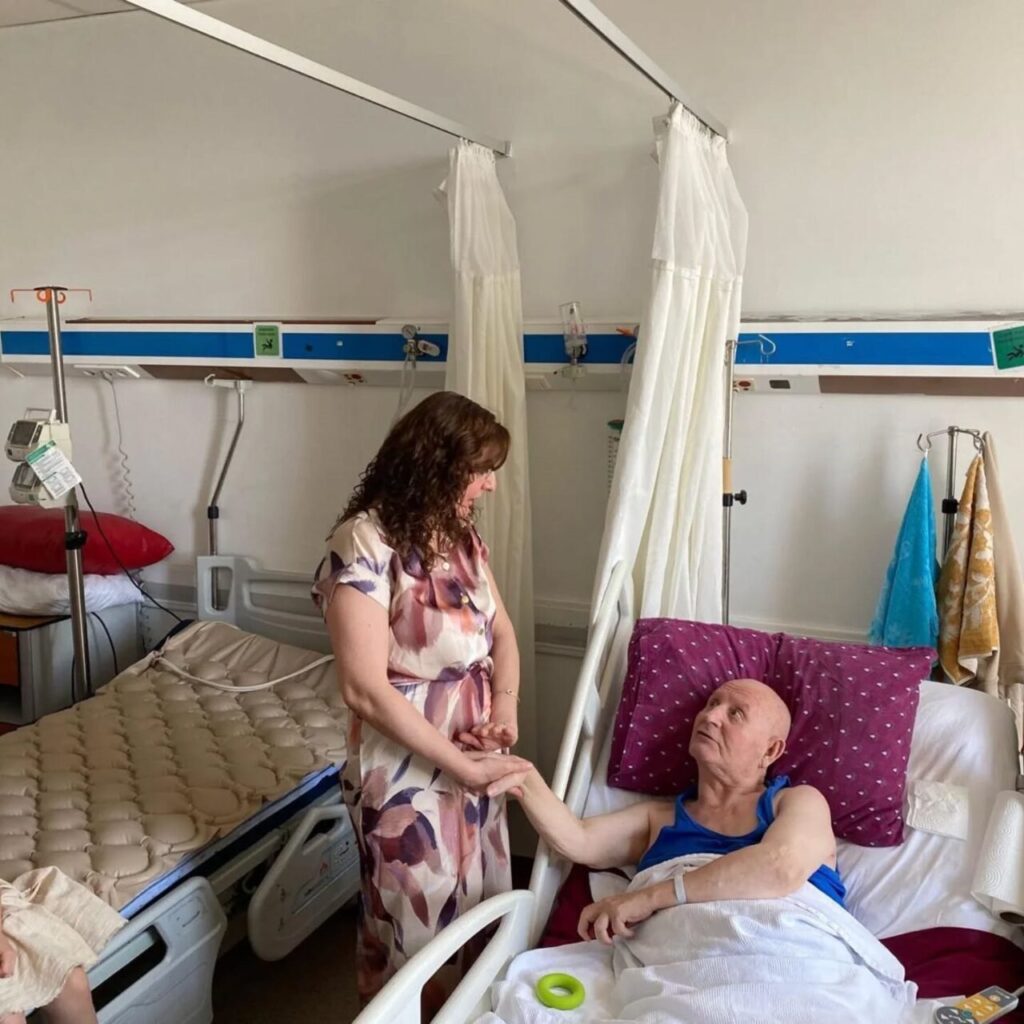 adu hastanesi bashekimi uysal hastalar ve hastane calisanlari ile bayramlasti 605d4596c680