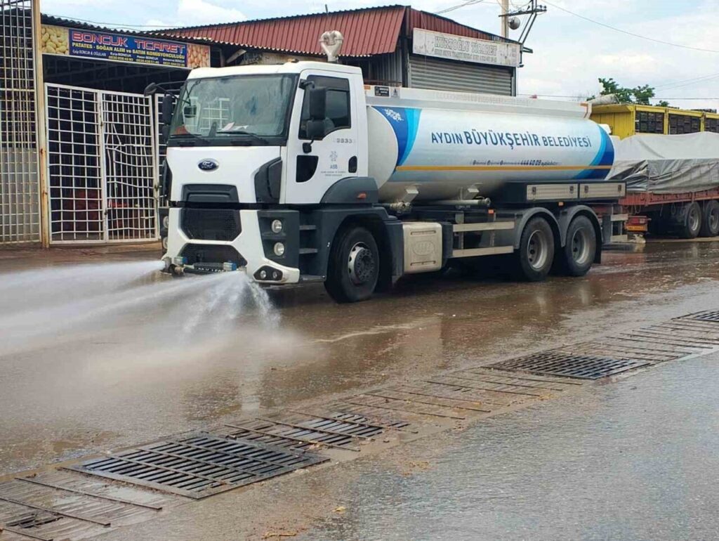 Aydın Büyükşehir bayram öncesi çalışmalarını sürdürüyor 2 aydin buyuksehir bayram oncesi calismalarini surduruyor f731345ab29e