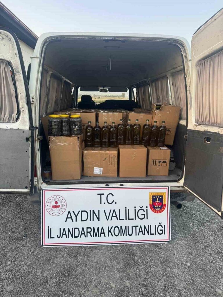 Aydın’da zeytinyağı operasyonu: 2 milyon 400 bin TL değerinde... 2 aydinda 2 milyon 400 bin tl degerinde taklit zeytinyagi ele gecirildi a26a05b43bc3