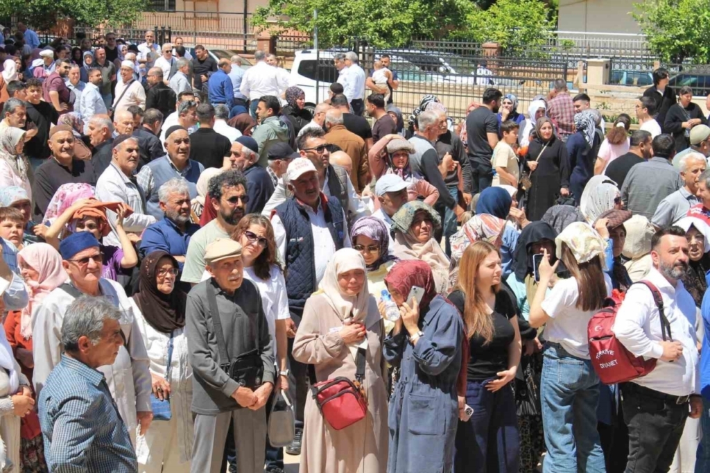 aydinda haci adaylari dualarla ugurlandi a649a569d214