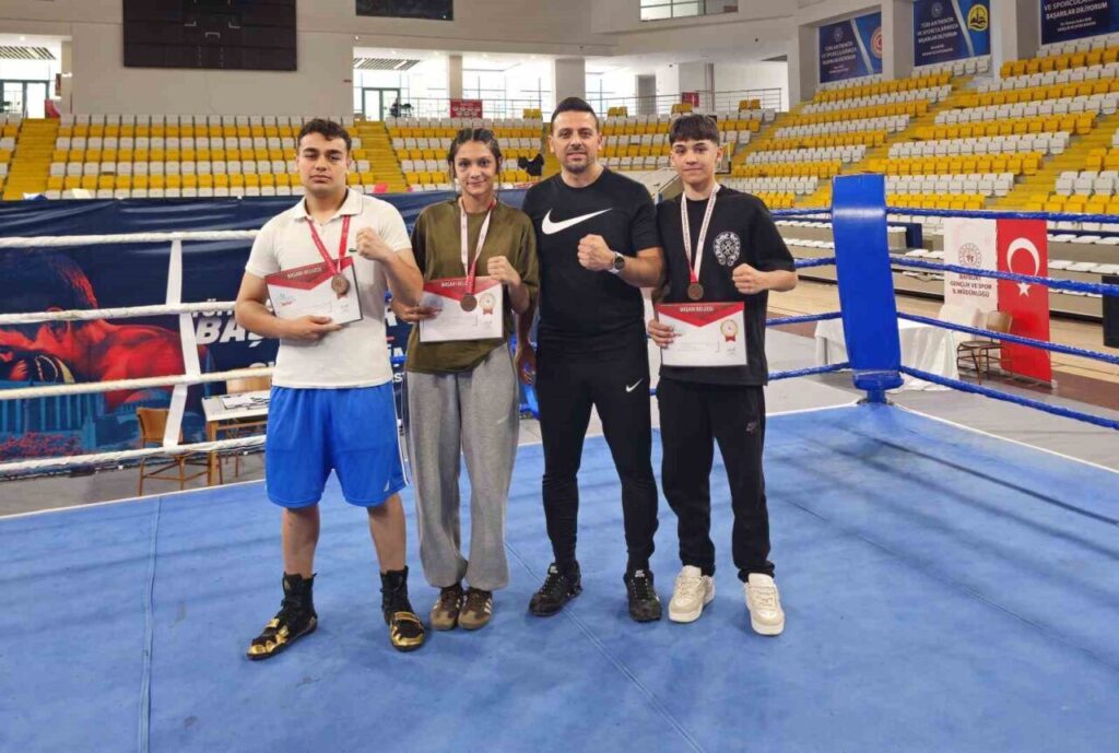 aydinli sporcular sampiyonadan 3 madalya ile dondu 926264fbb8c7