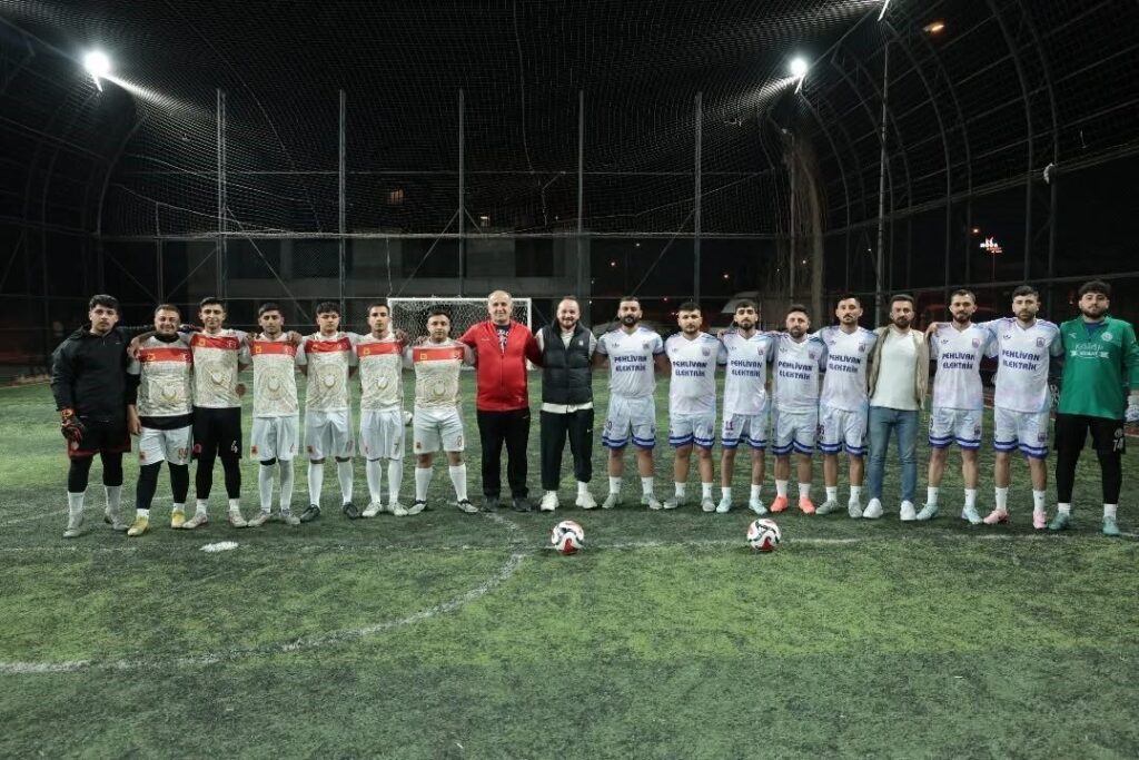 baskan kaya genclerin heyecanina ortak oldu 2aca9b8a1f88
