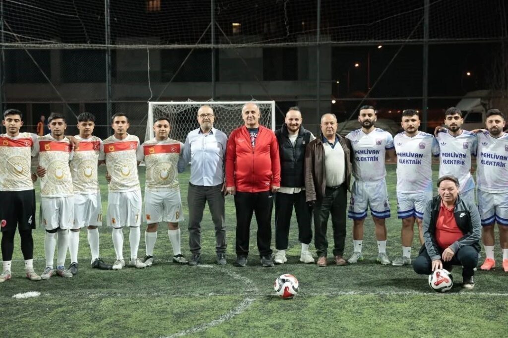 baskan kaya genclerin heyecanina ortak oldu a1127743369b