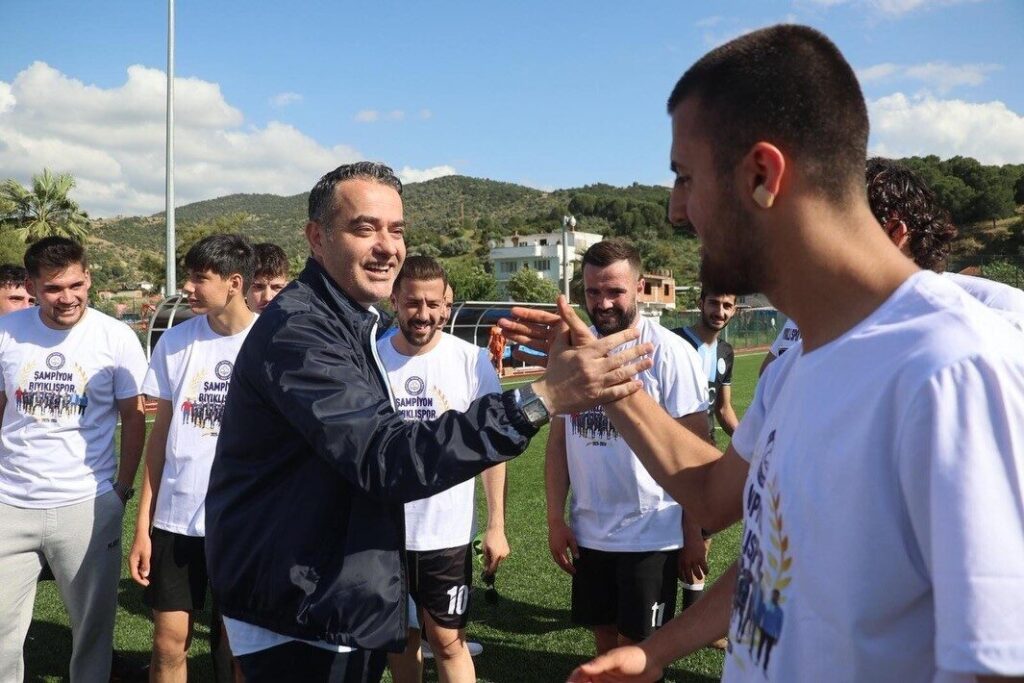 biyiklispor 1 amator lige yukseldi 445aaee78571