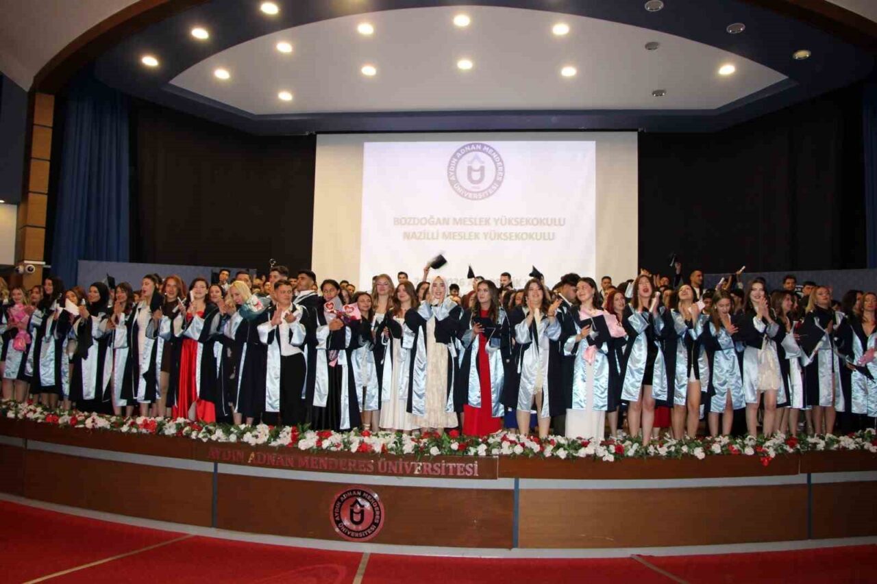 Bozdoğan MYO ve Nazilli MYO 2026 mezunlarını uğurladı 3 bozdogan myo ve nazilli myo 2026 mezunlarini ugurladi 556279ddfaa1