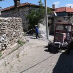 Bozdoğan’da haşereye karşı kireçleme çalışmaları sürüyor 2 bozdoganda hasereye karsi kirecleme calismalari suruyor 1a722208c44b