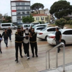 Cinayet şüphelisi abi-kardeş tutuklandı