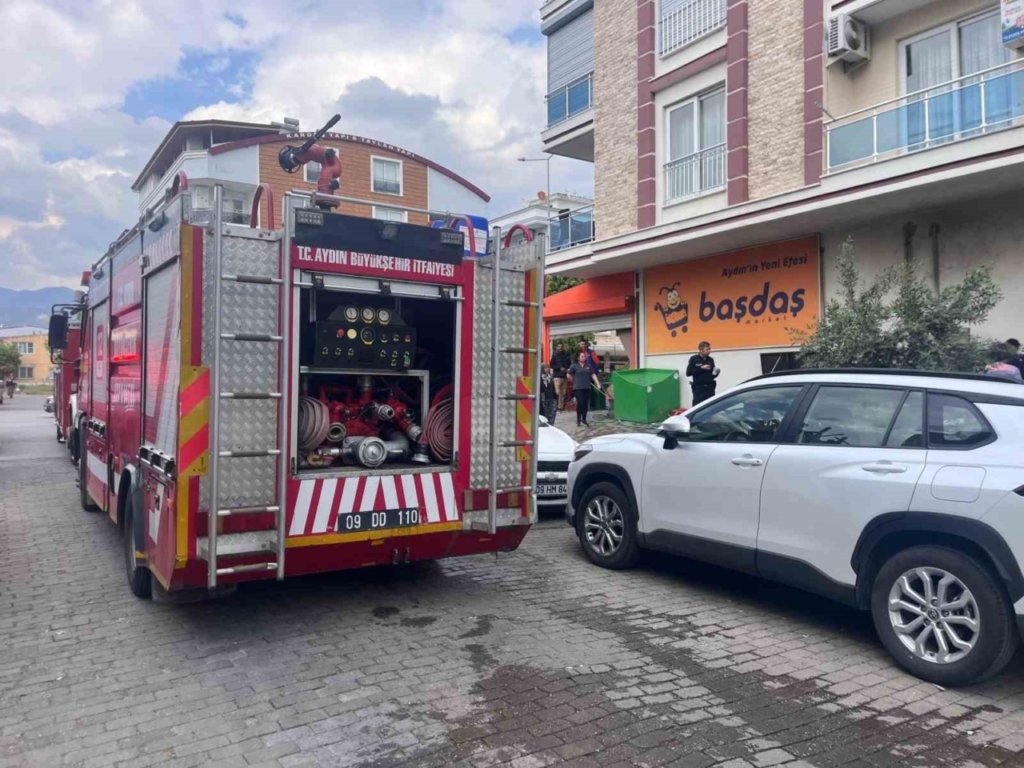 dumanlari goren yasli kadin fenalasti a9f89eb2657f