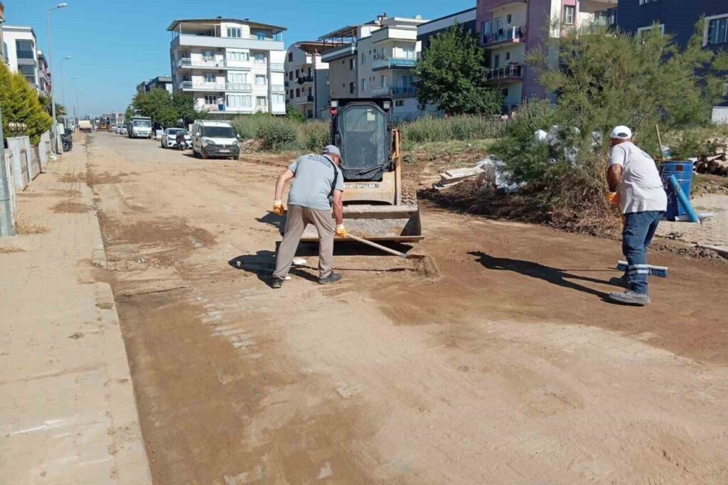 Efeler Belediyesi’nden yaşanan olumsuzluğa hızlı müdahale 6 efeler belediyesinden yasanan olumsuzluga hizli mudahale 6345ecd40810