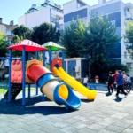 Efeler’de parklar yenileniyor