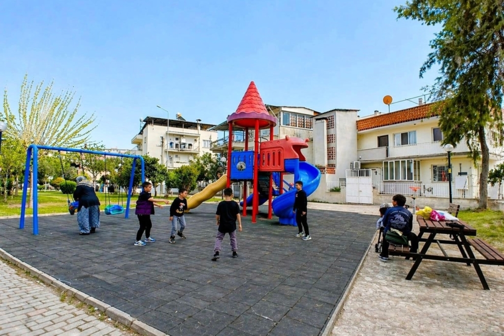efelerde parklar yenileniyor 9b0e107605e7