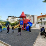 Efeler’de parklar yenileniyor