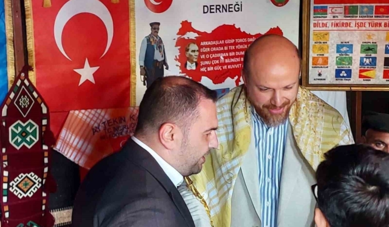 "Fenerbahçe taraftarı Bilal Erdoğan’a Aydın’da madalyalı sarı kanarya sürprizi