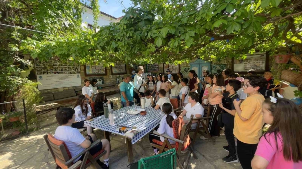 Geleceğin doğa gönüllüleri EKODOSD’u inceledi 4 gelecegin doga gonulluleri ekodosdu inceledi 841b37be038e