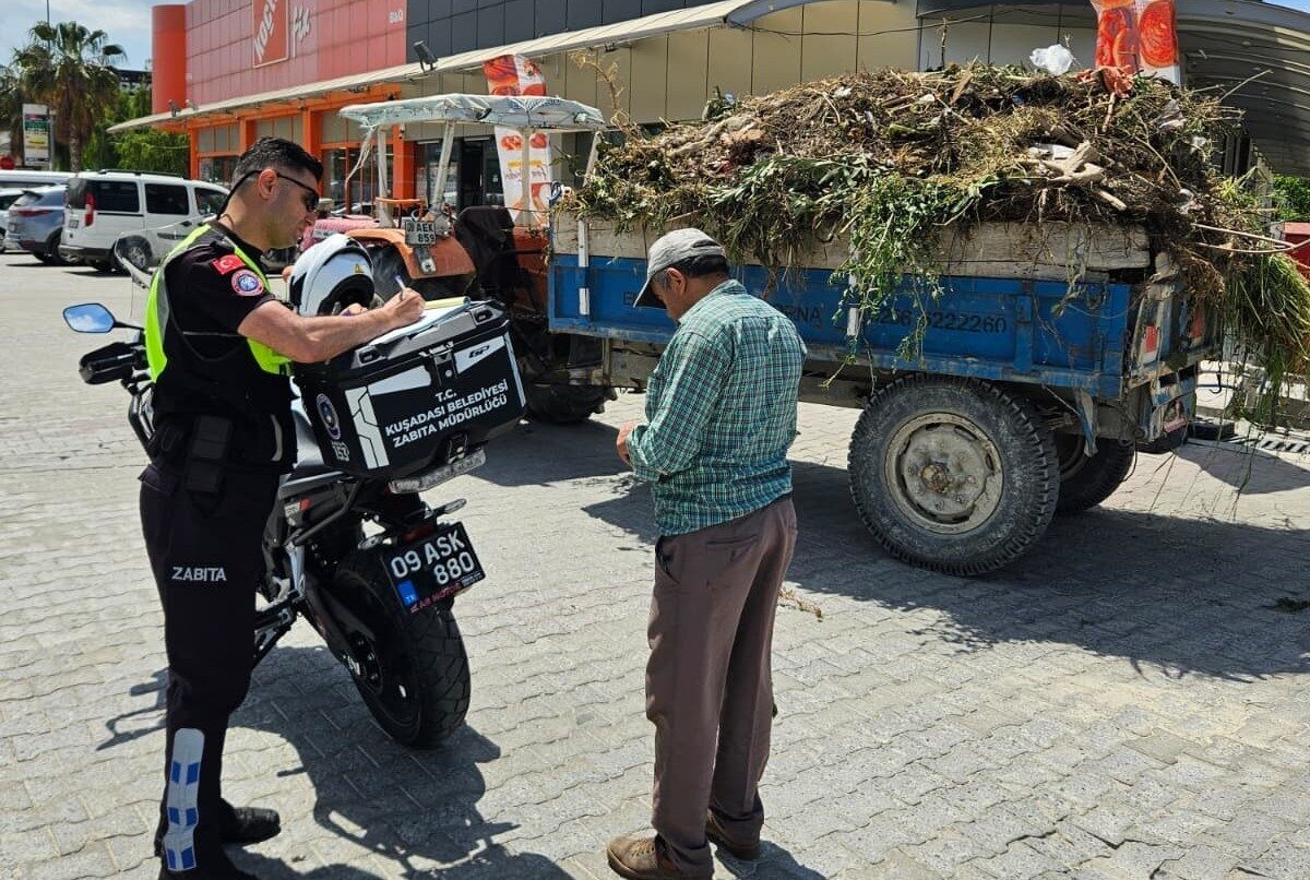 hafriyat tasirken yolu kirletti cezadan kacamadi b28042d30b22