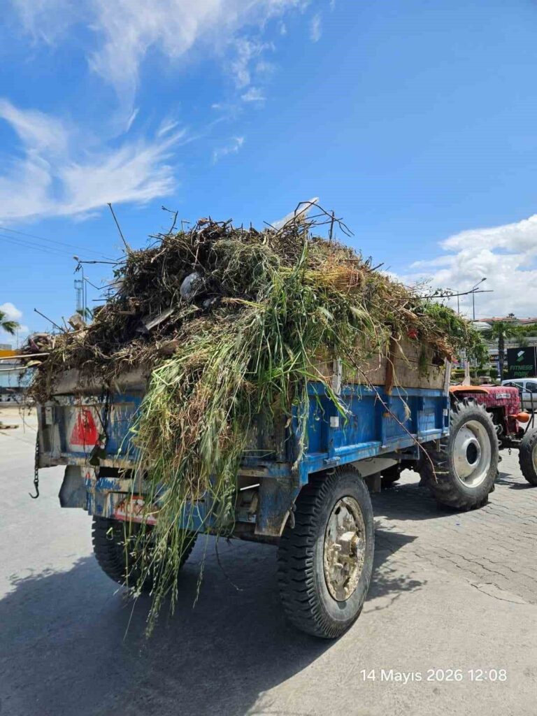 hafriyat tasirken yolu kirletti cezadan kacamadi ed08f0efbfb9