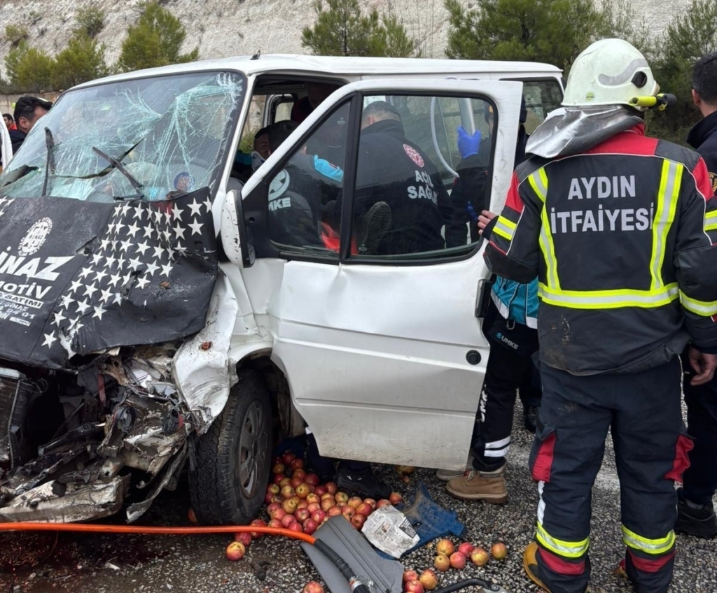 karacasuda trafik kazasi 6 yarali e6caceb6aa38