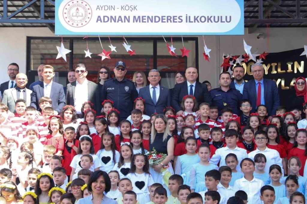 kosk adnan menderes ilkokulu geleneksel yil sonu senligi duzenledi 34c74e8971bf