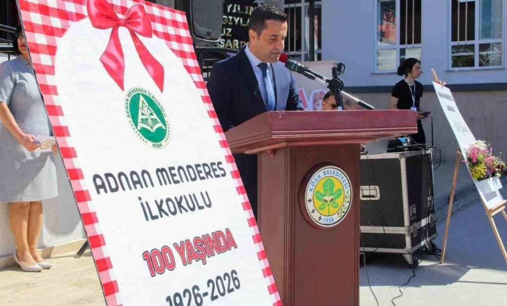kosk adnan menderes ilkokulu geleneksel yil sonu senligi duzenledi d7e50615128b