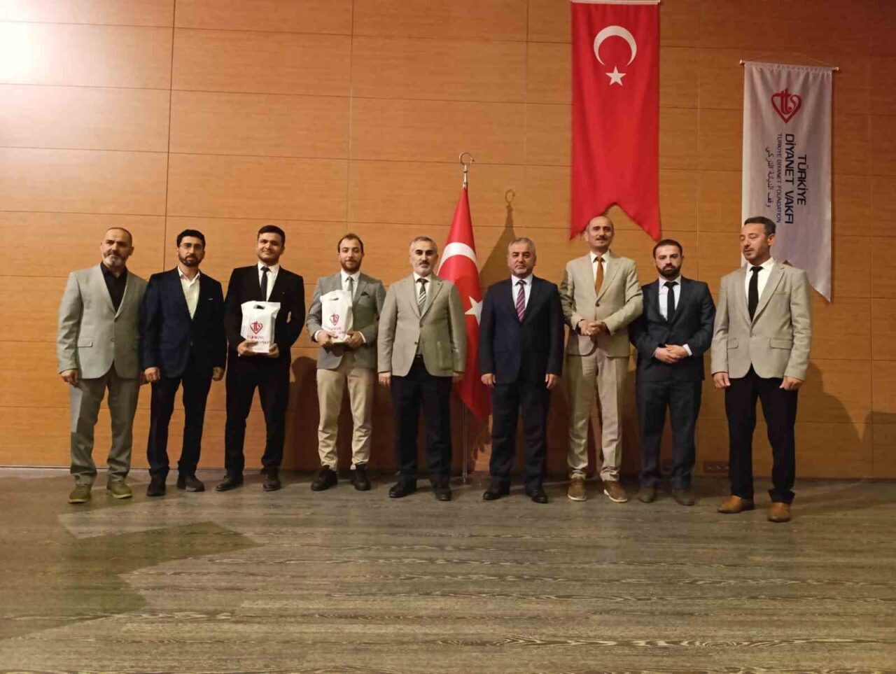 Kur’an-ı Kerim’i Güzel Okuma Yarışması il finali yapıldı 1 kuran i kerimi guzel okuma yarismasi il finali yapildi 8ed6ac5bcea2
