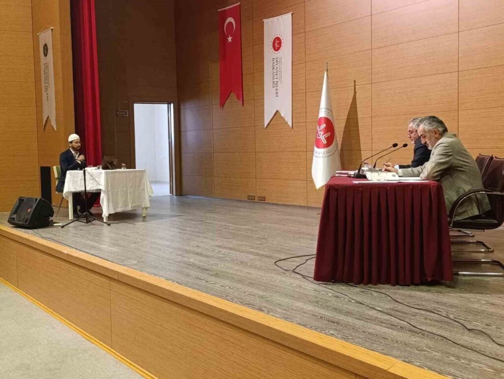 Kur’an-ı Kerim’i Güzel Okuma Yarışması il finali yapıldı 2 kuran i kerimi guzel okuma yarismasi il finali yapildi eaabe4cc1f83