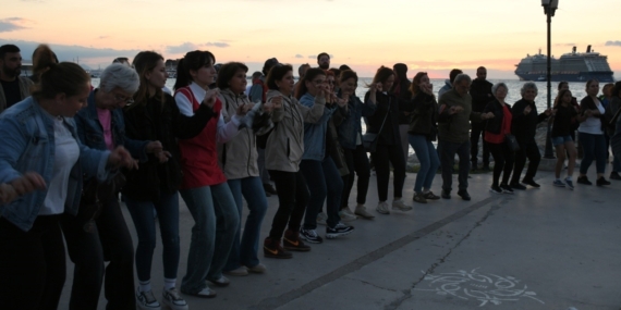 Kuşadası’nda 1 Mayıs kutlamaları Ömer Günel mitingine döndü