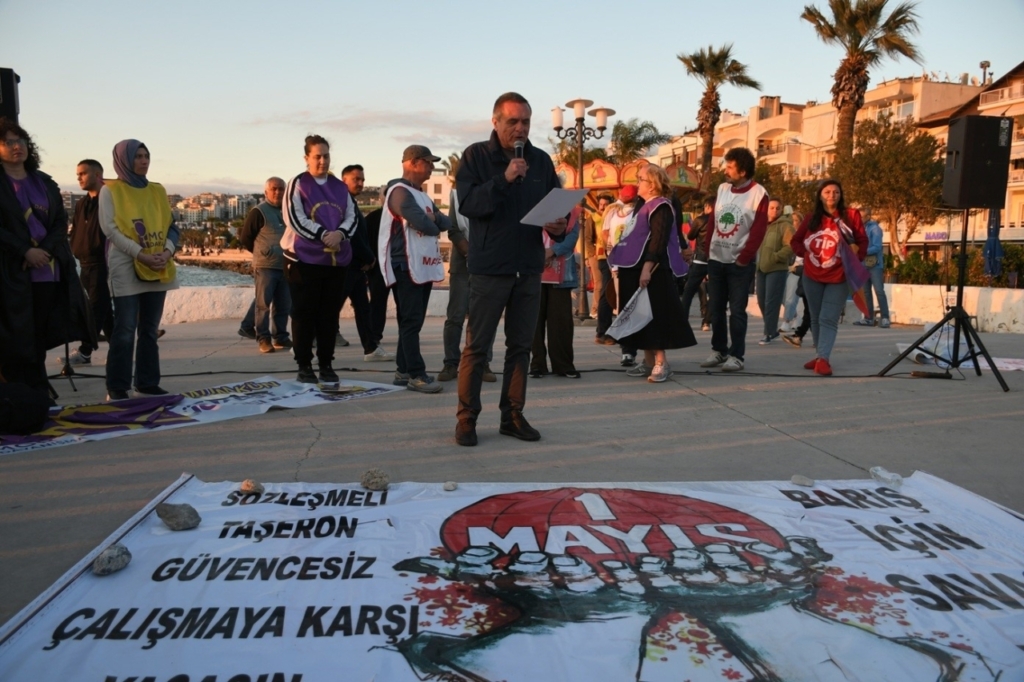 kusadasinda 1 mayis kutlamalari omer gunel mitingine dondu dc26ca5a273a