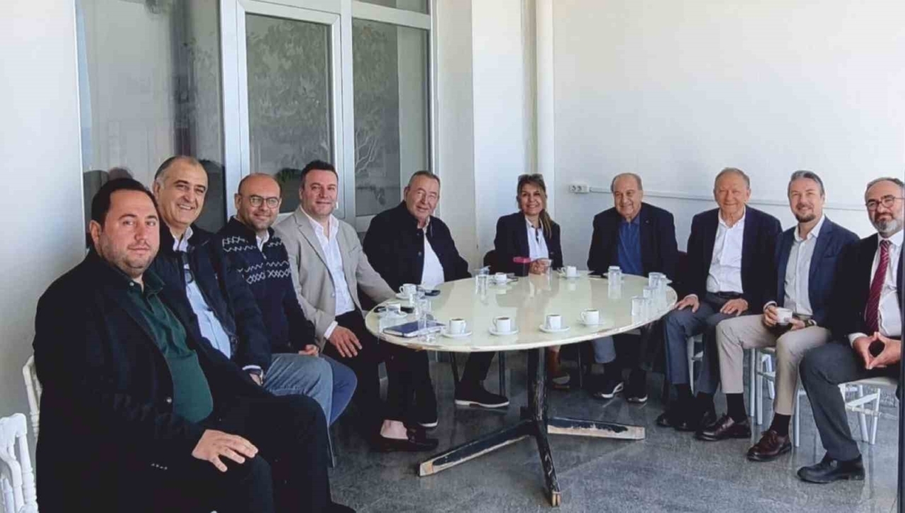 kuto baskani akdoganin onerisiyle turizm sezonu oncesi cozum odakli toplanti 7b92e7c31e18