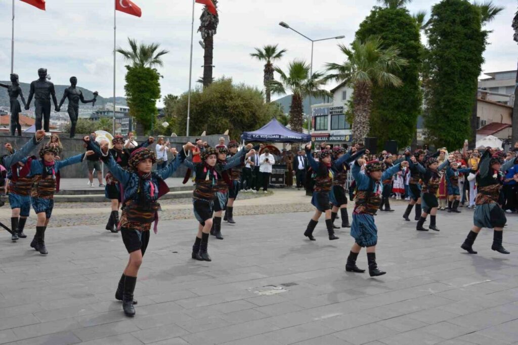 KUTO’dan 19 Mayıs’a güçlü katılım 4 kutodan 19 mayisa guclu katilim a62385f776b1