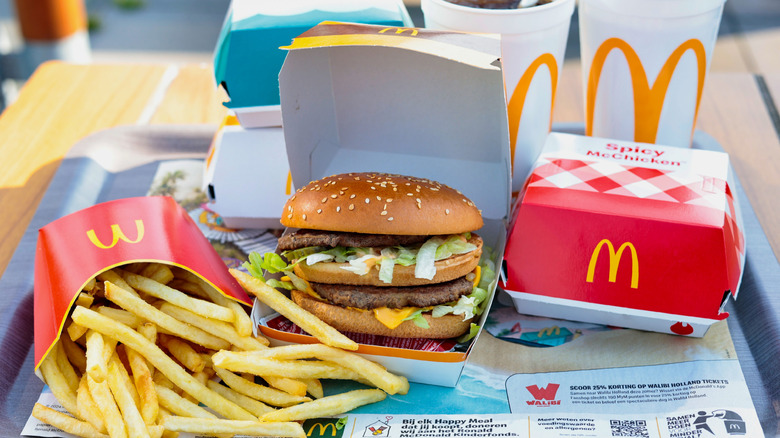 McDonald’s Besin Değerleri 2026 Burgerlerin Kalori ve Makro Değerleri