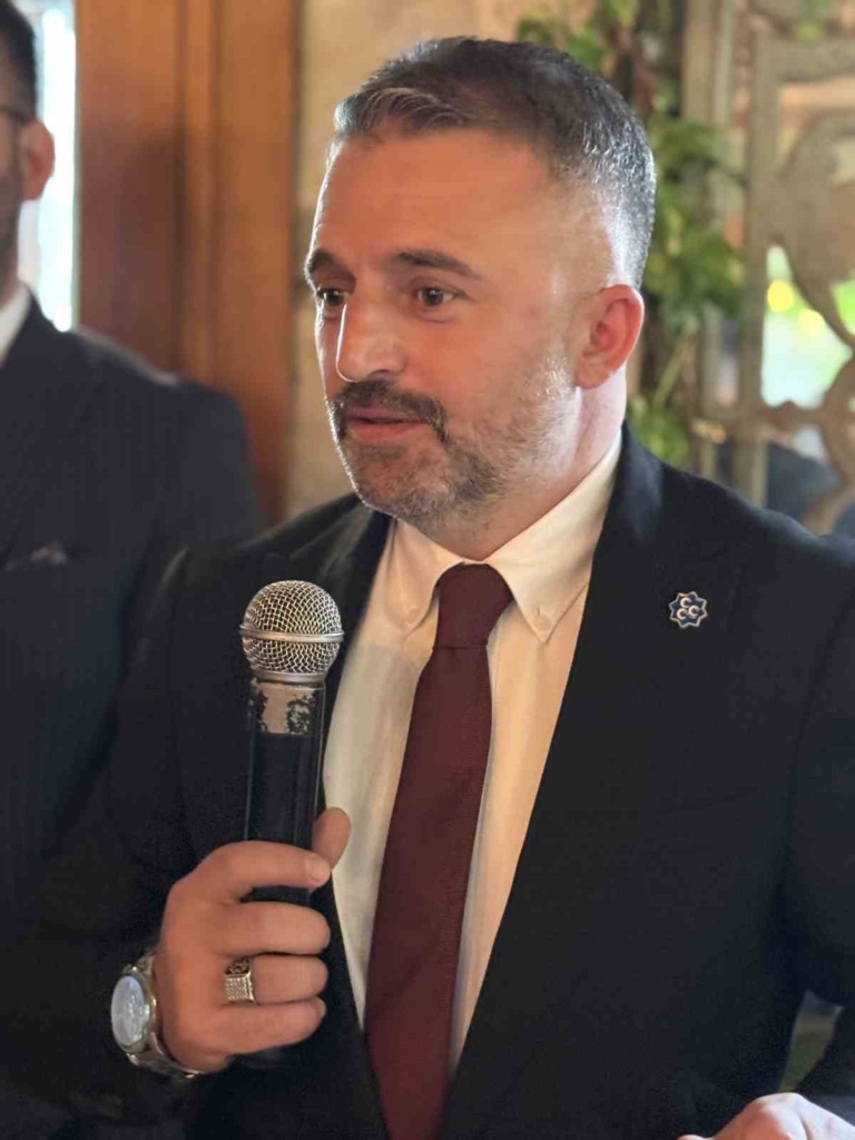 mhp kusadasi ilce teskilati yeni yonetimini tanitti 2b5ca771063e
